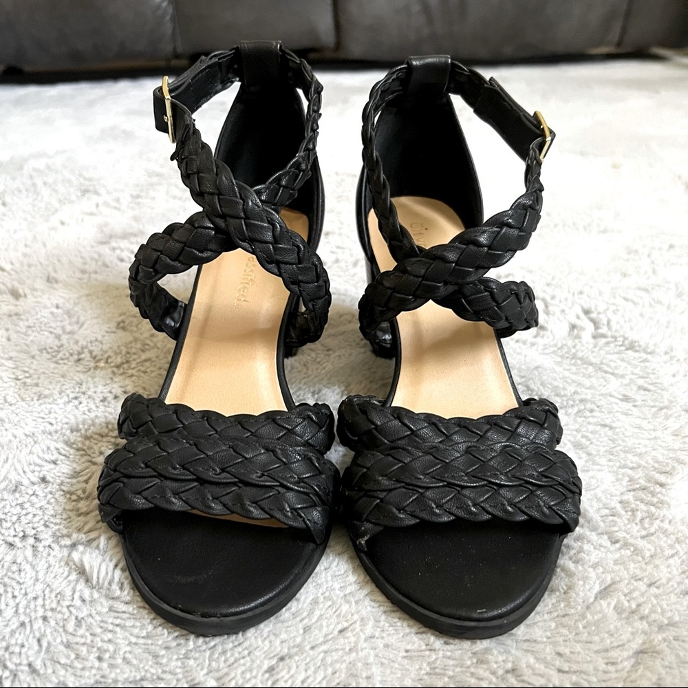 Black Strappy Heels size 8